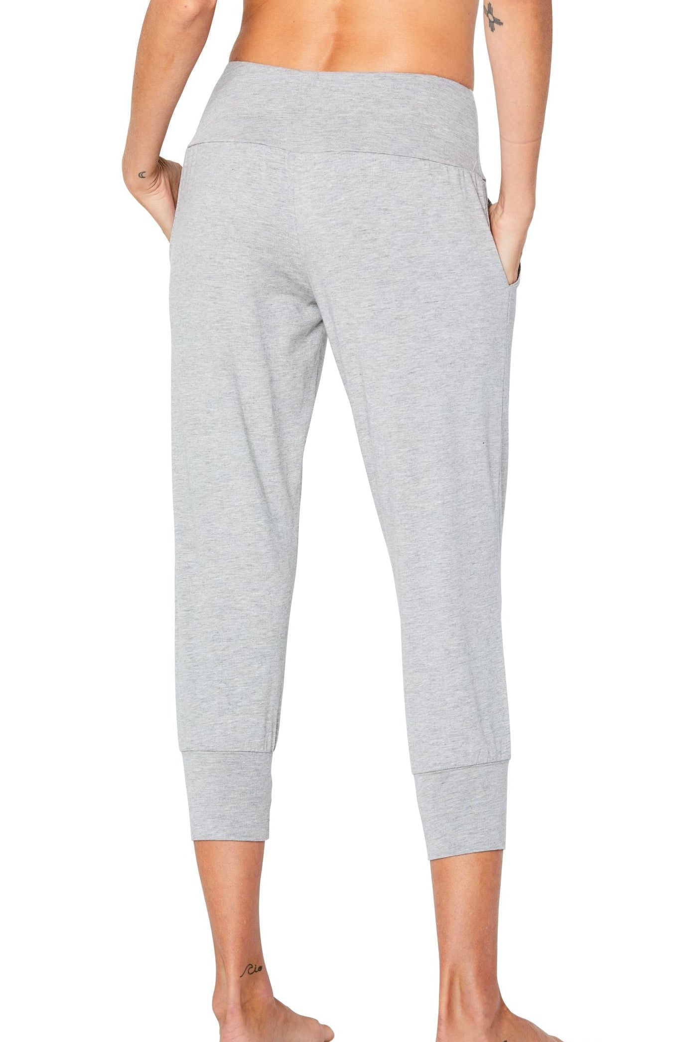 LAG_203_Cropped_Joggers_Backside_Website_2_Heather_Gray.jpg